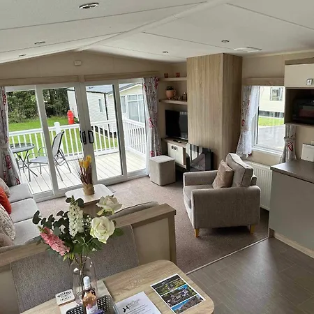 The Hideaway Villa Alnwick Exterior photo